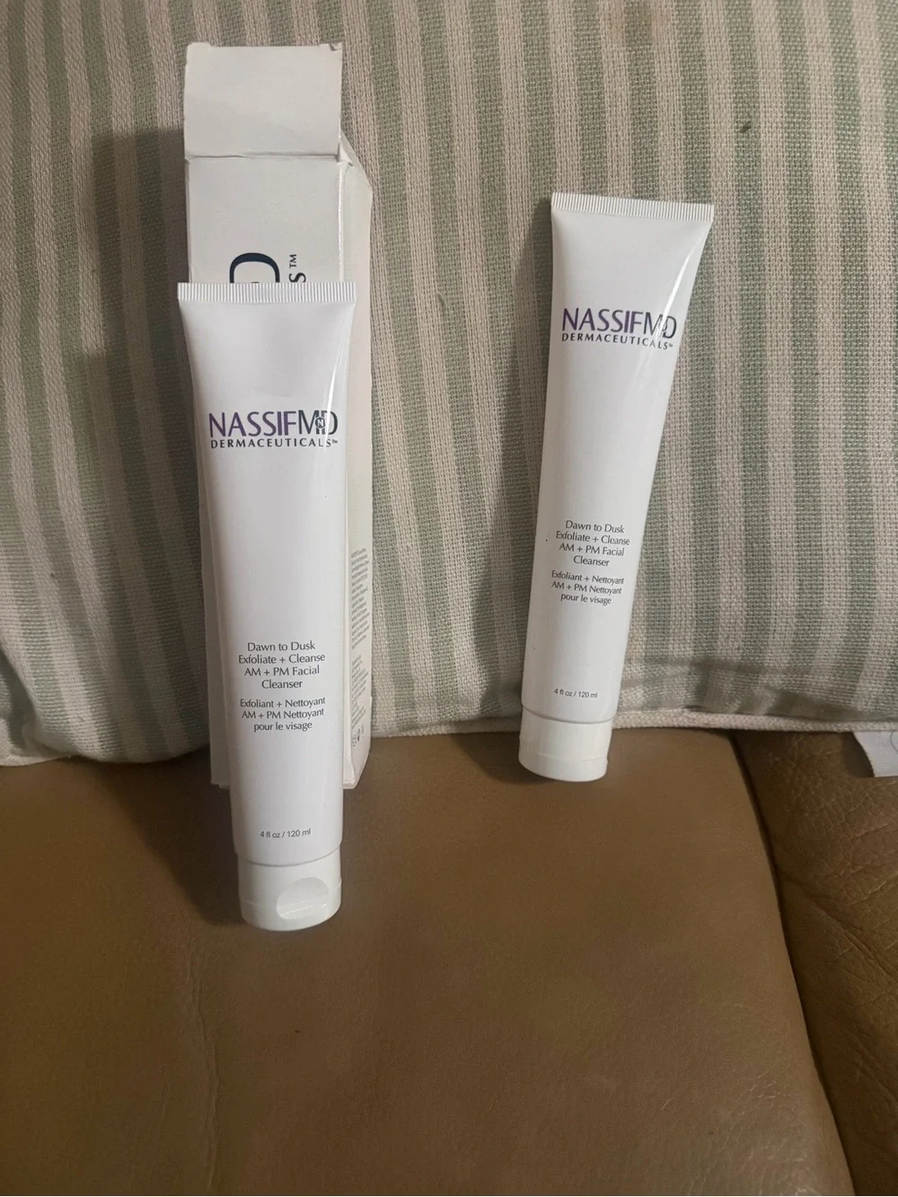 NASSIFMD Dawn to Dusk Exfoliate + Cleanse Facial Cleanser — White